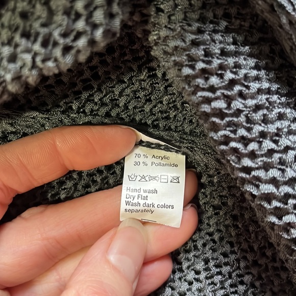 Gorgeous Vintage long cardigan sweater - Picture 8 of 8